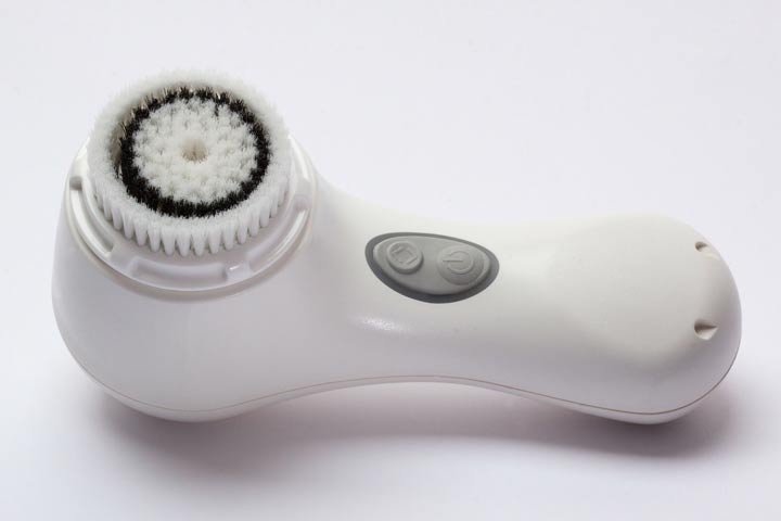 skin-cleansing-device